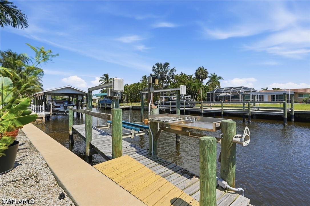 Dock