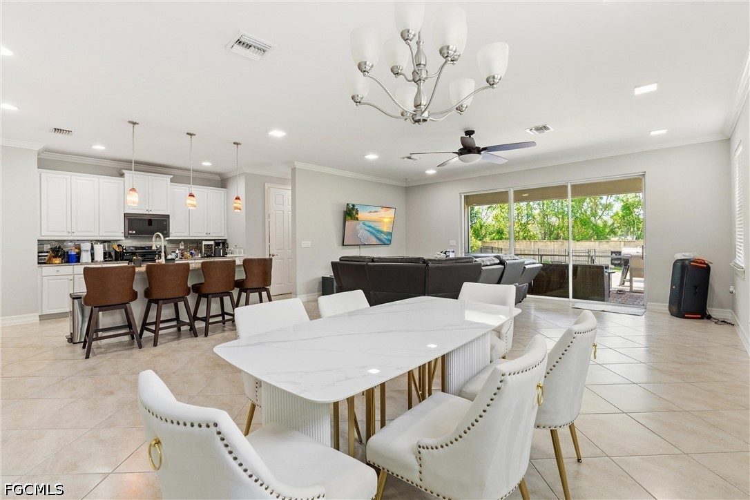 DiningArea
