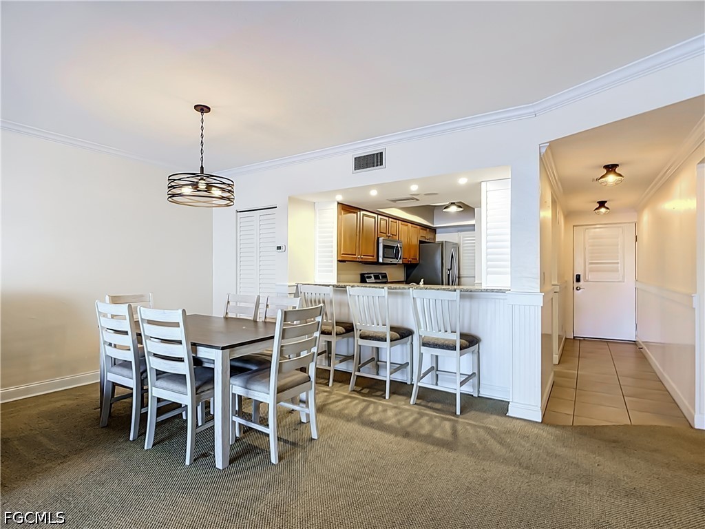 DiningArea