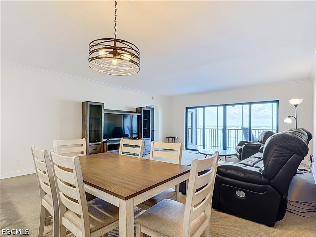 DiningArea