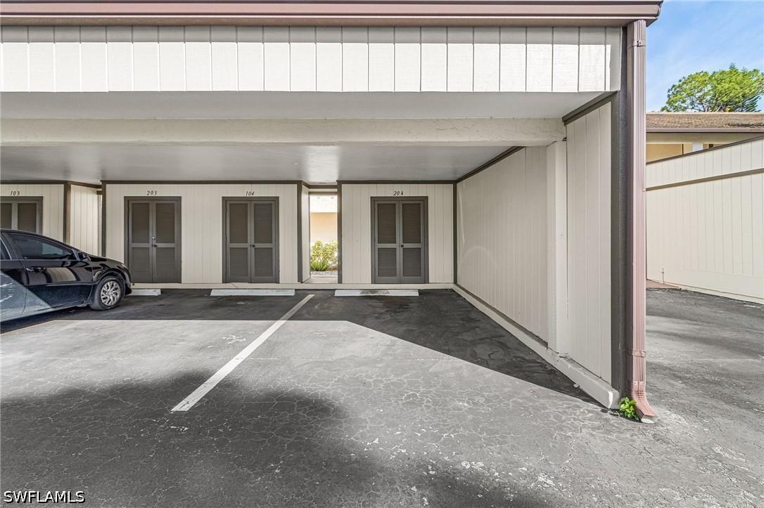 5857 Rattlesnake Hamm Unit 204, Naples, FL 34113