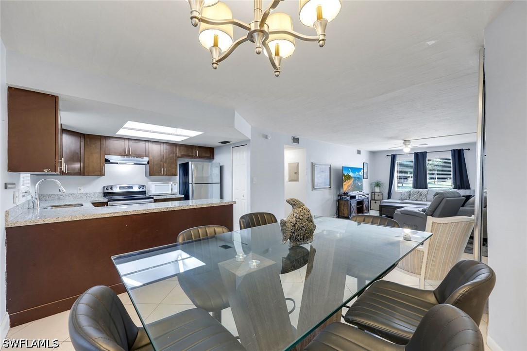 DiningArea