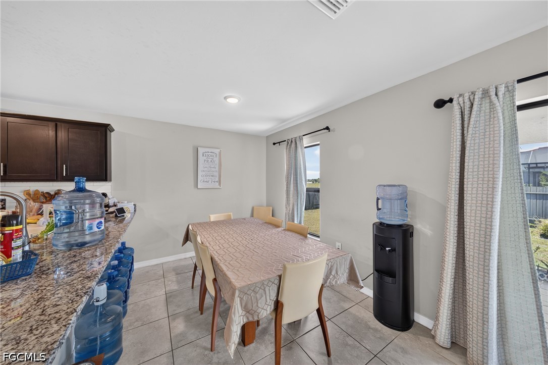DiningArea