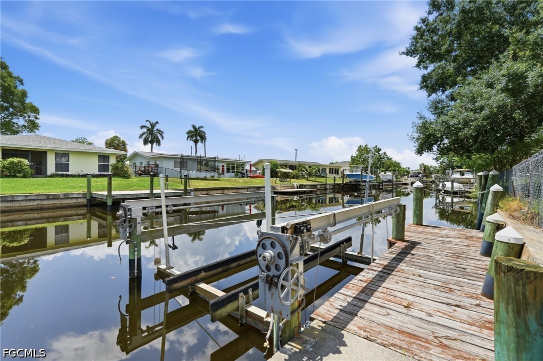 Dock