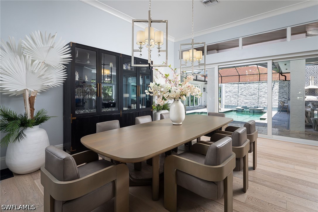 DiningArea