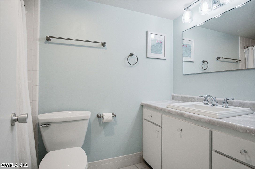 3400 Gulf Shore Unit L8, Naples, FL 34103