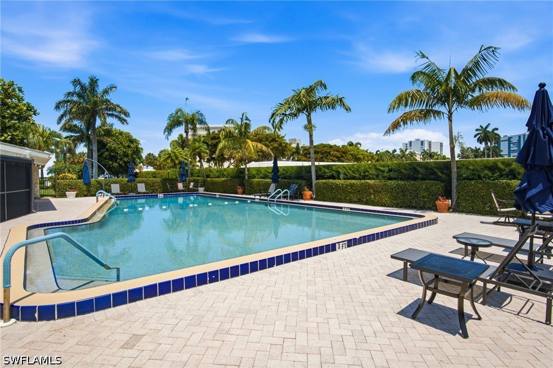 3400 Gulf Shore Unit L8, Naples, FL 34103