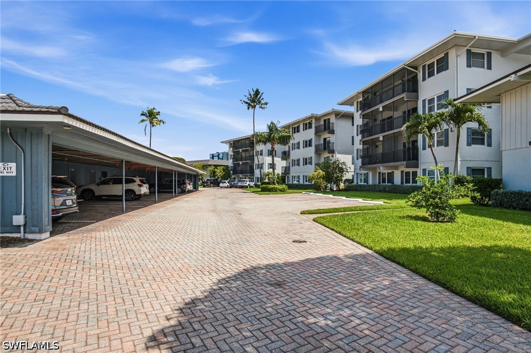 3400 Gulf Shore Unit L8, Naples, FL 34103