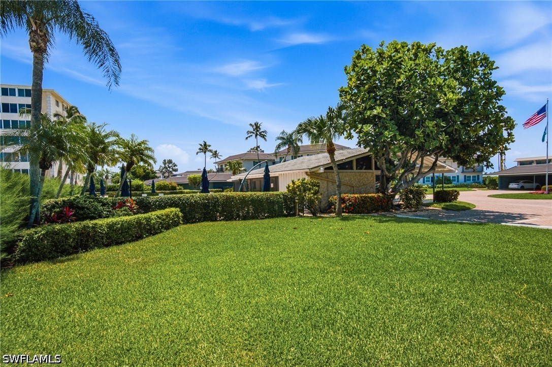 3400 Gulf Shore Unit L8, Naples, FL 34103