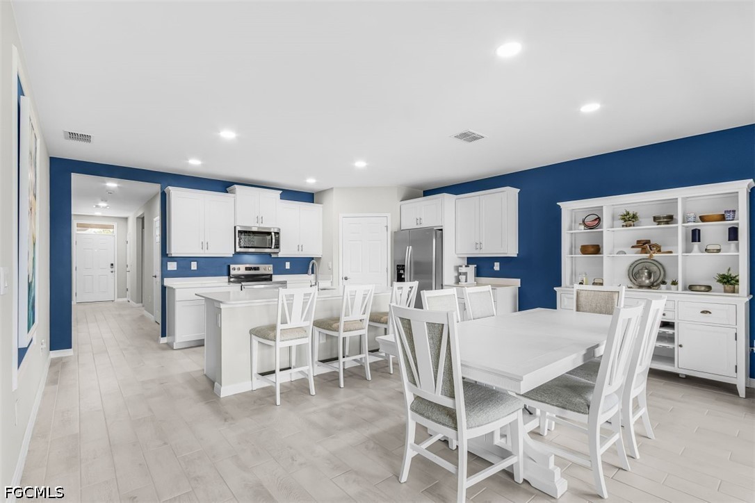 3658 Rollingwater, North Fort Myers, FL 33917