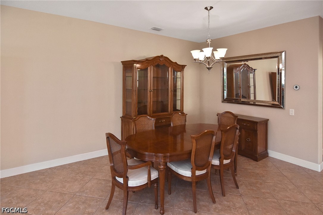 DiningArea