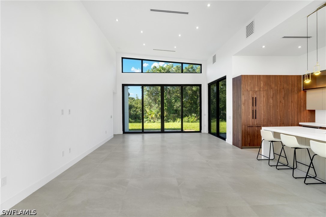 4070 24th, Naples, FL 34117