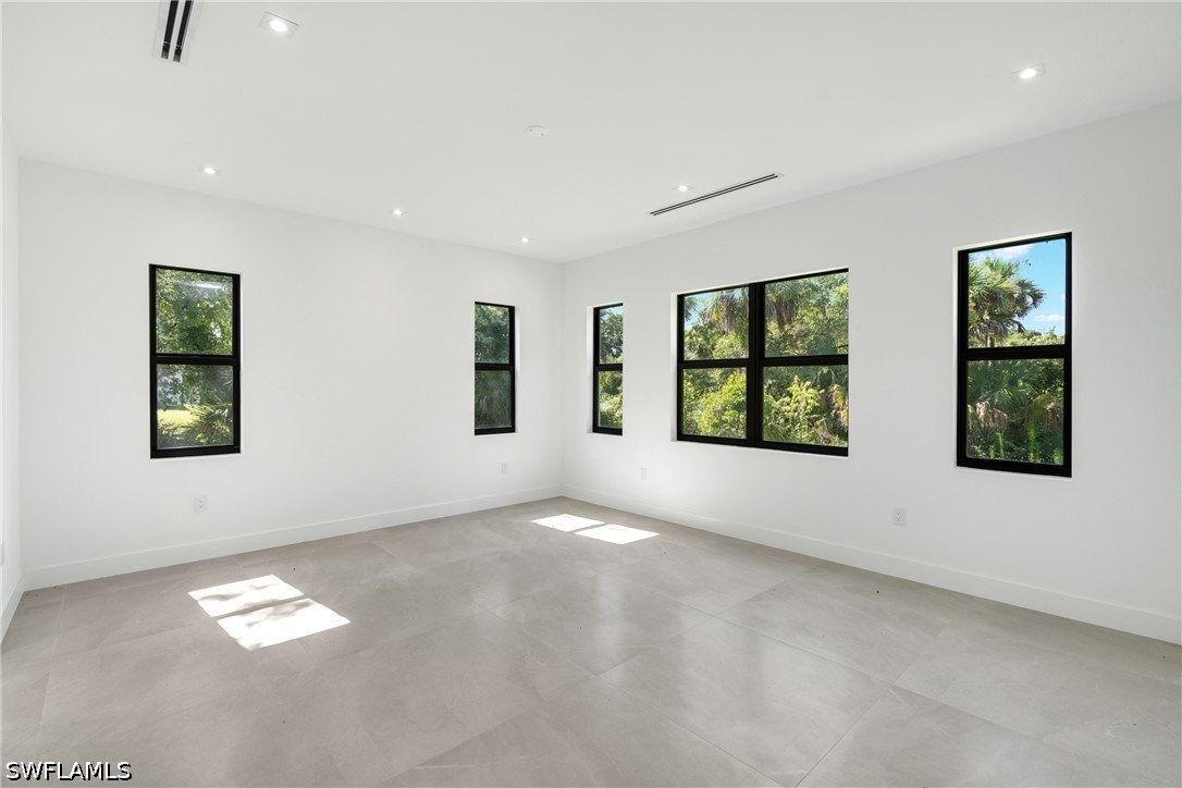 4070 24th, Naples, FL 34117
