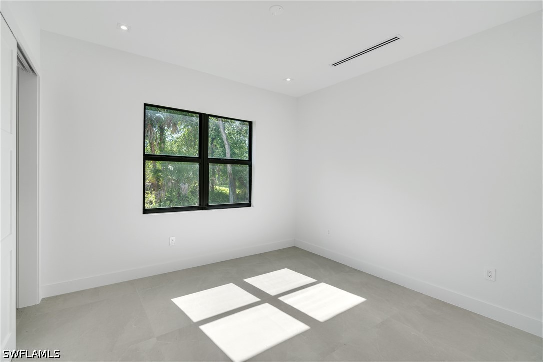 4070 24th, Naples, FL 34117