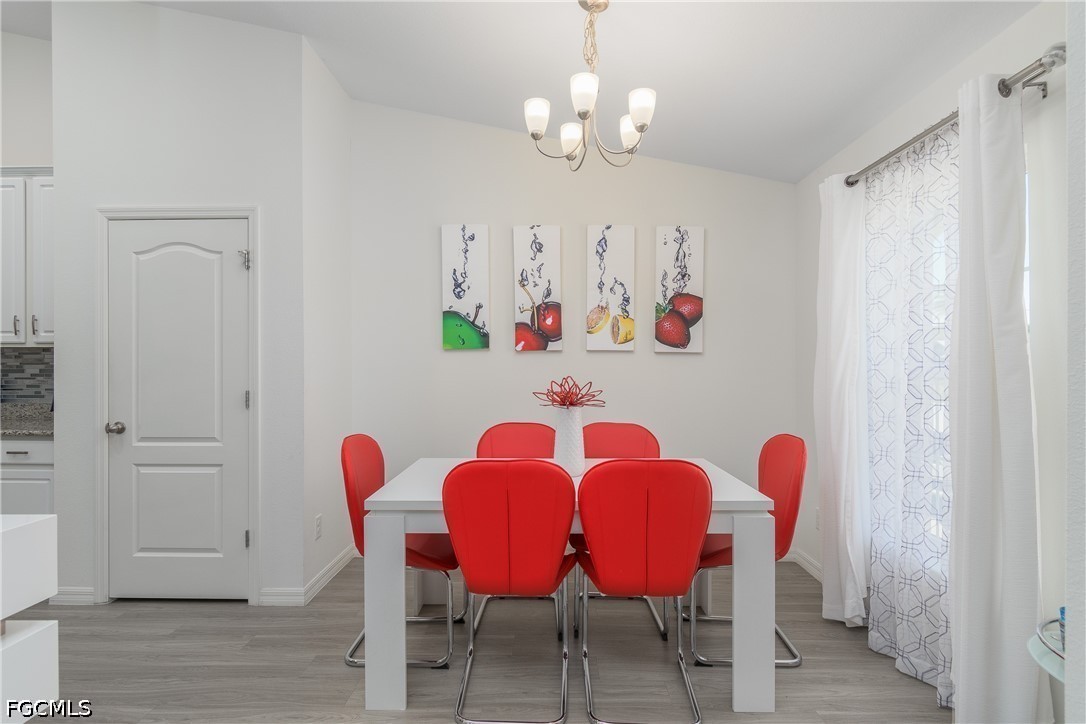 DiningArea
