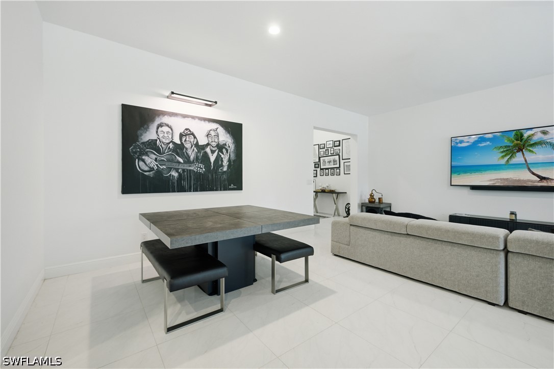 DiningArea
