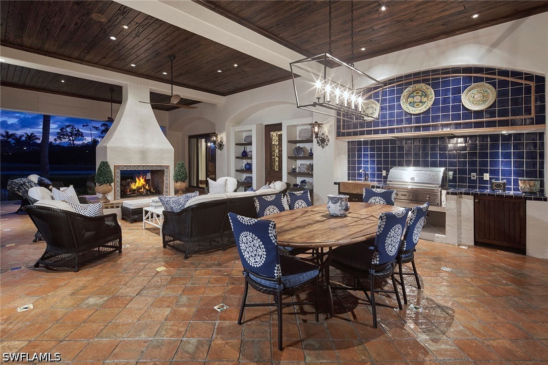 DiningArea