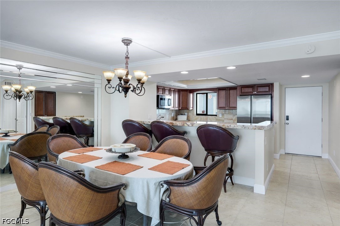 DiningArea