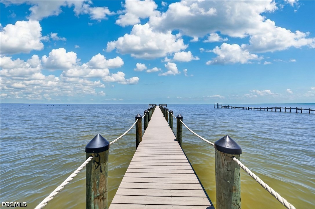 Dock