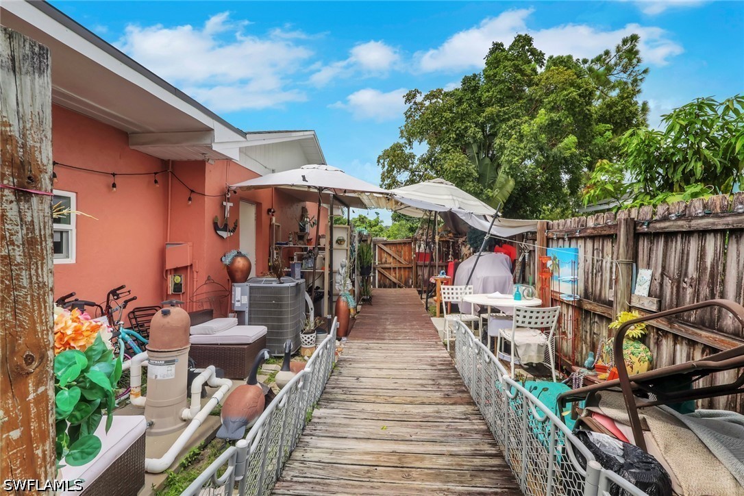 5424 21st, Naples, FL 34116
