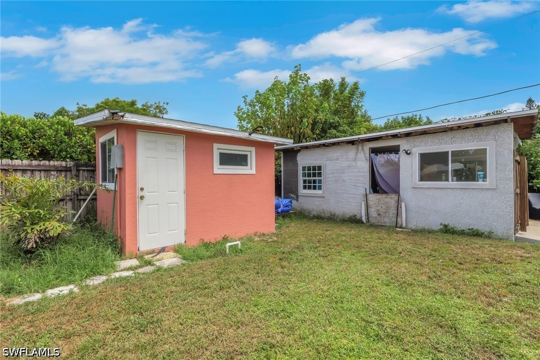 5424 21st, Naples, FL 34116