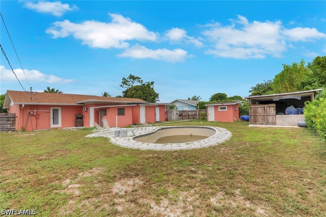 5424 21st, Naples, FL 34116
