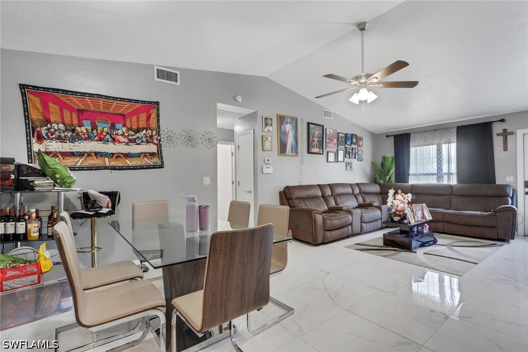 5424 21st, Naples, FL 34116