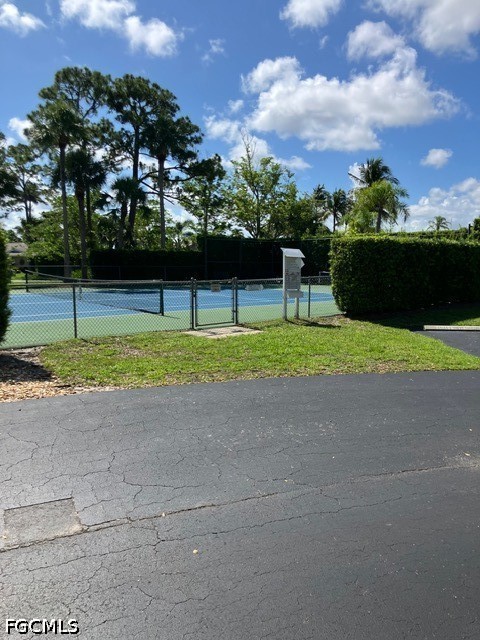 TennisCourt