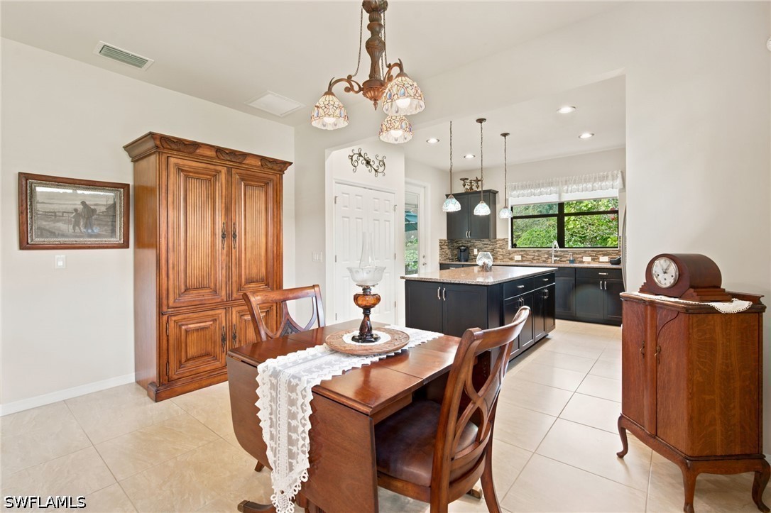DiningArea