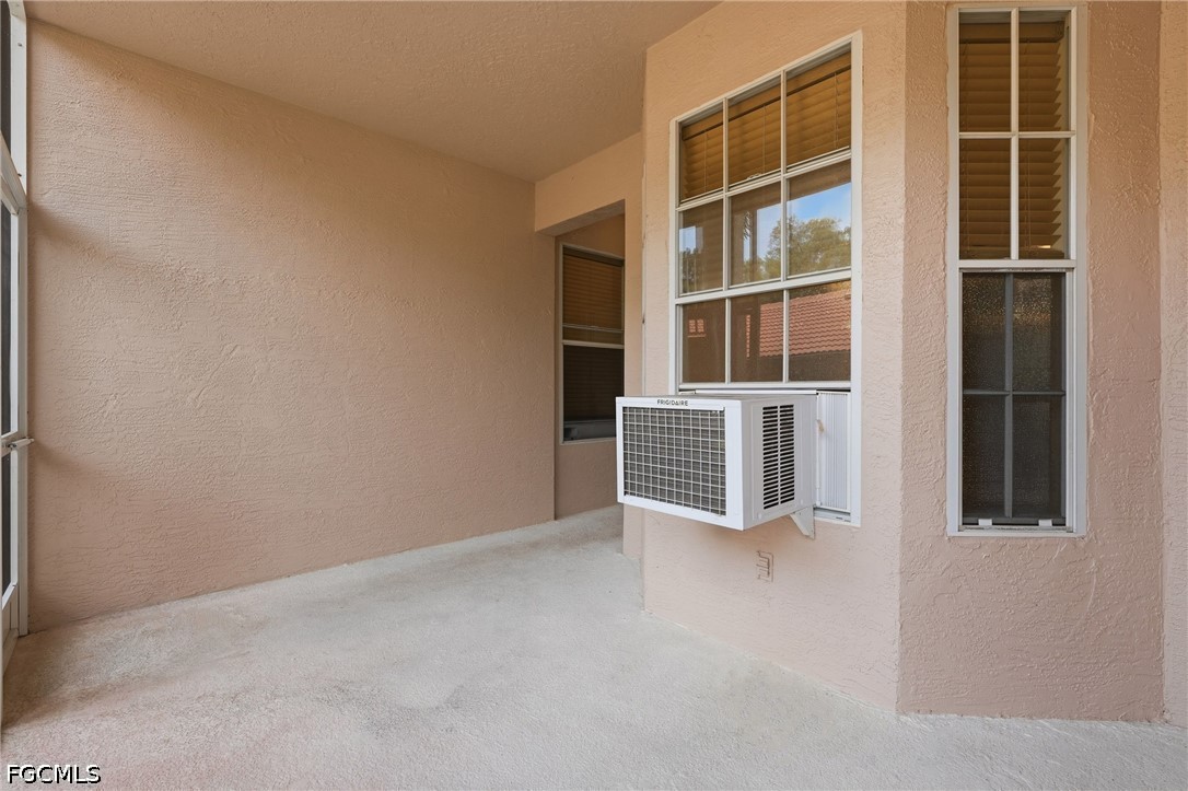 8045 Tiger Unit 502, Naples, FL 34113