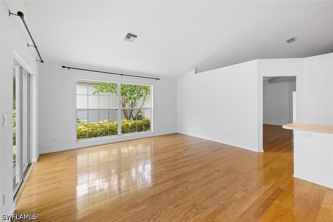 3157 Carriage, Naples, FL 34105