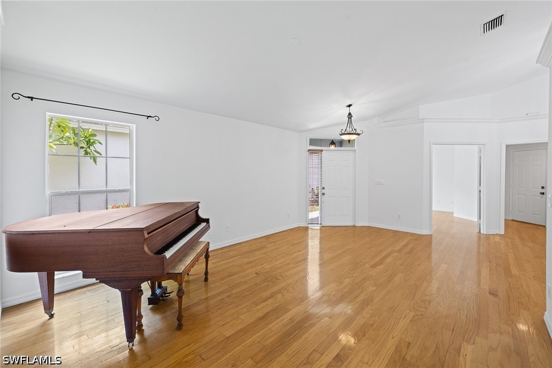 3157 Carriage, Naples, FL 34105