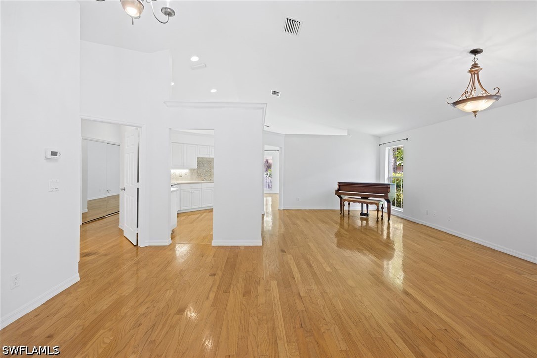 3157 Carriage, Naples, FL 34105