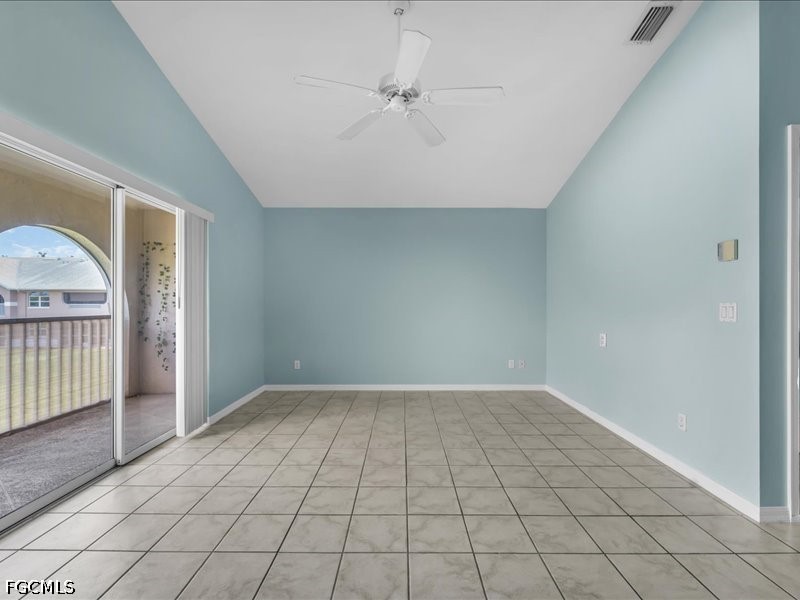 28 Cosmopolitan Unit 15, Lehigh Acres, FL 33936