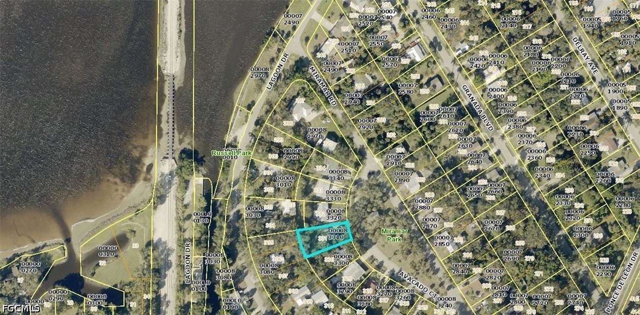 221 Avacado, Fort Myers, FL 33905