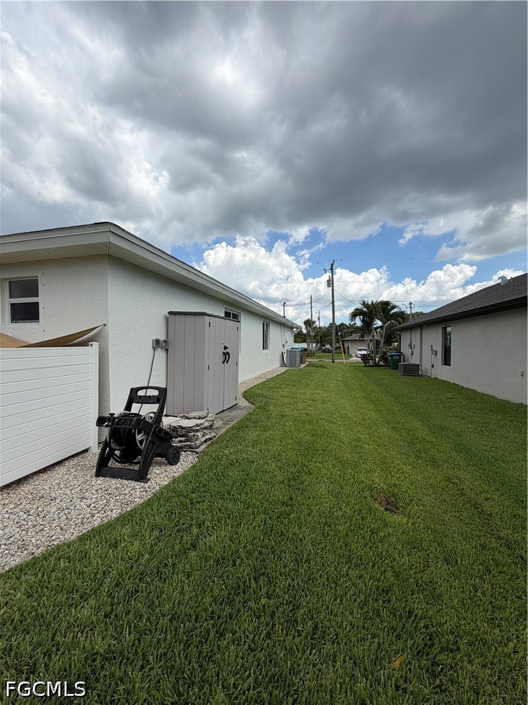 921 5th, Cape Coral, FL 33991