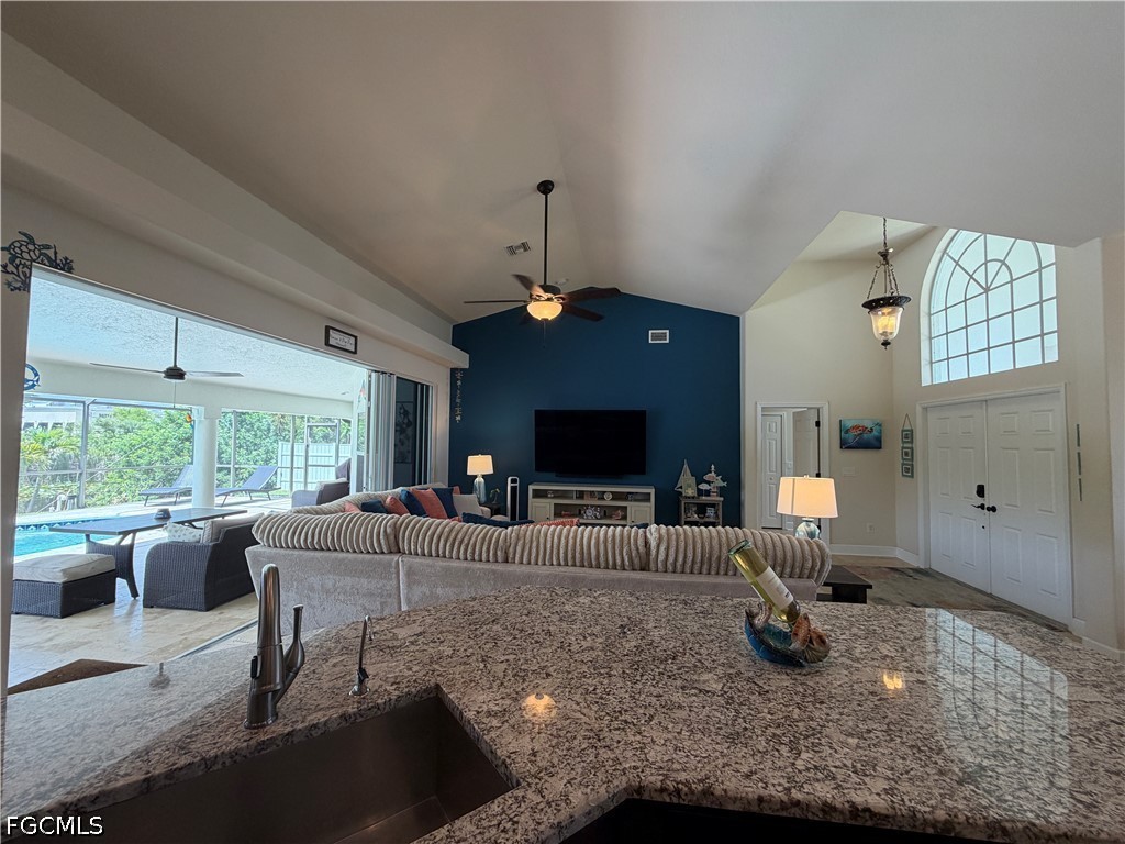 921 5th, Cape Coral, FL 33991