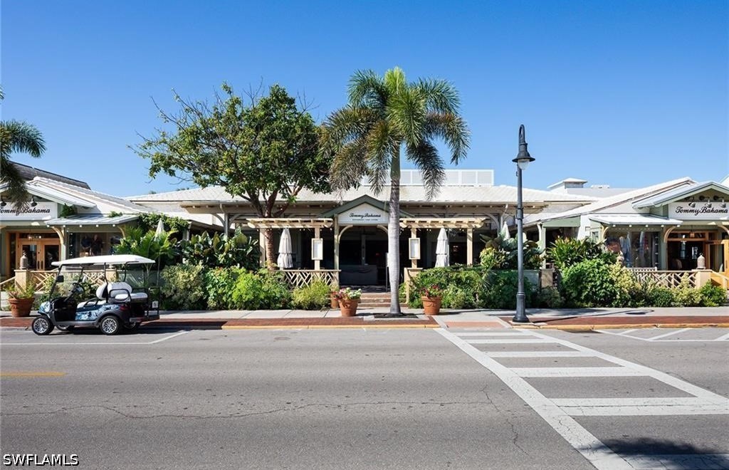 421 12th Unit A4, Naples, FL 34102