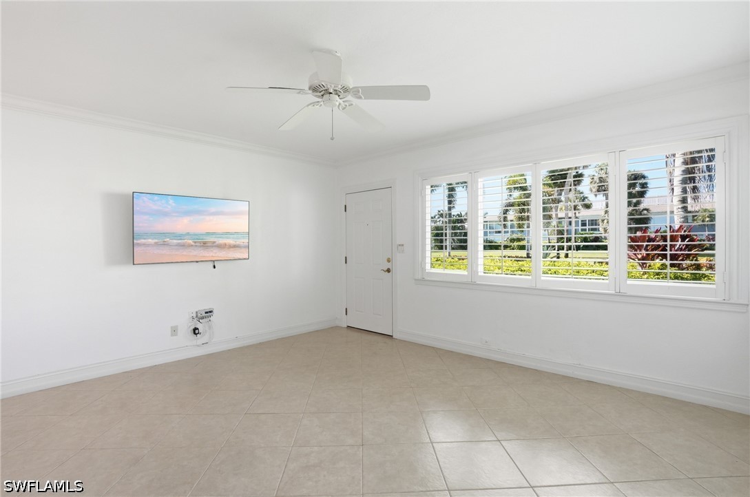 421 12th Unit A4, Naples, FL 34102