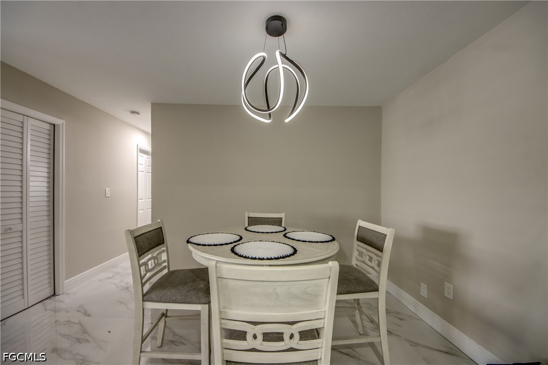 DiningArea