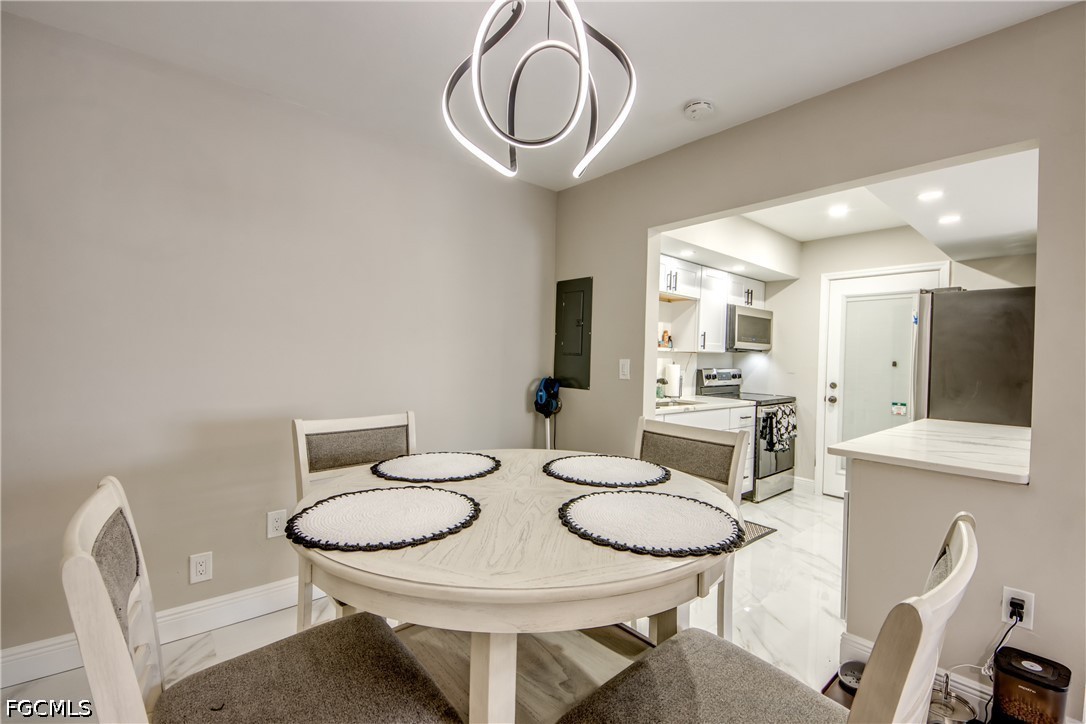 DiningArea