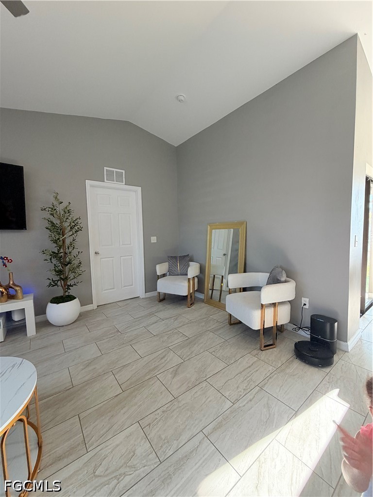 100 13th, Cape Coral, FL 33993