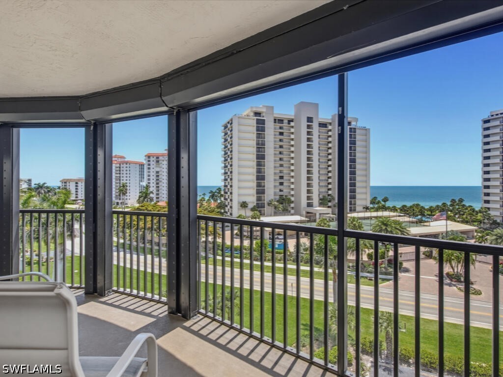 11030 Gulf Shore Unit 503, Naples, FL 34108