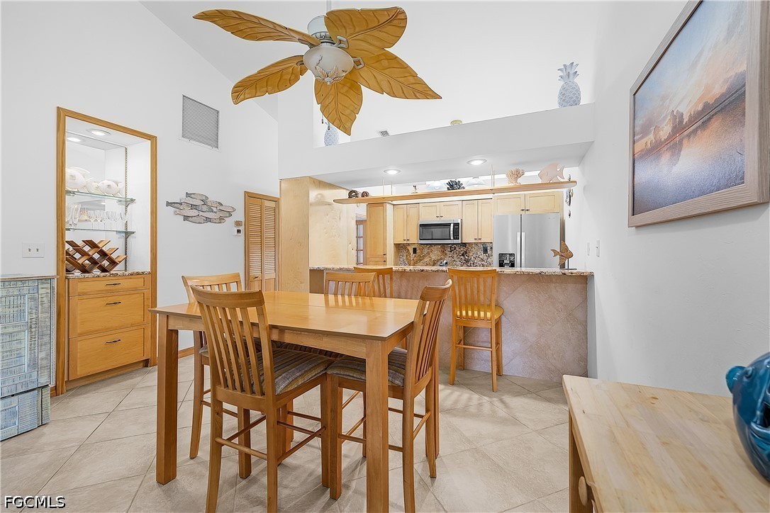 DiningArea