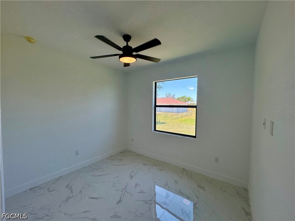 1208 25th, Cape Coral, FL 33993