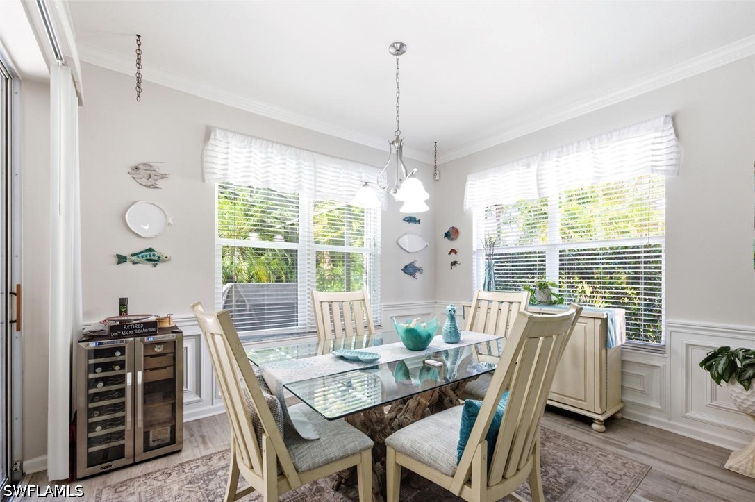 DiningArea