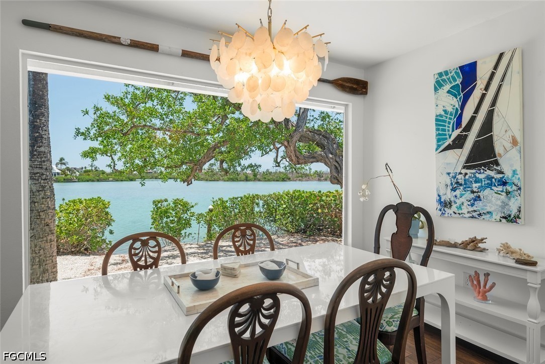 DiningArea