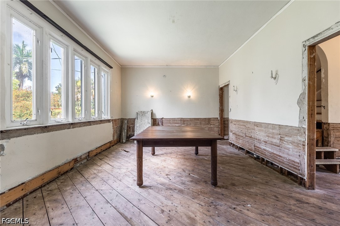 DiningRoom