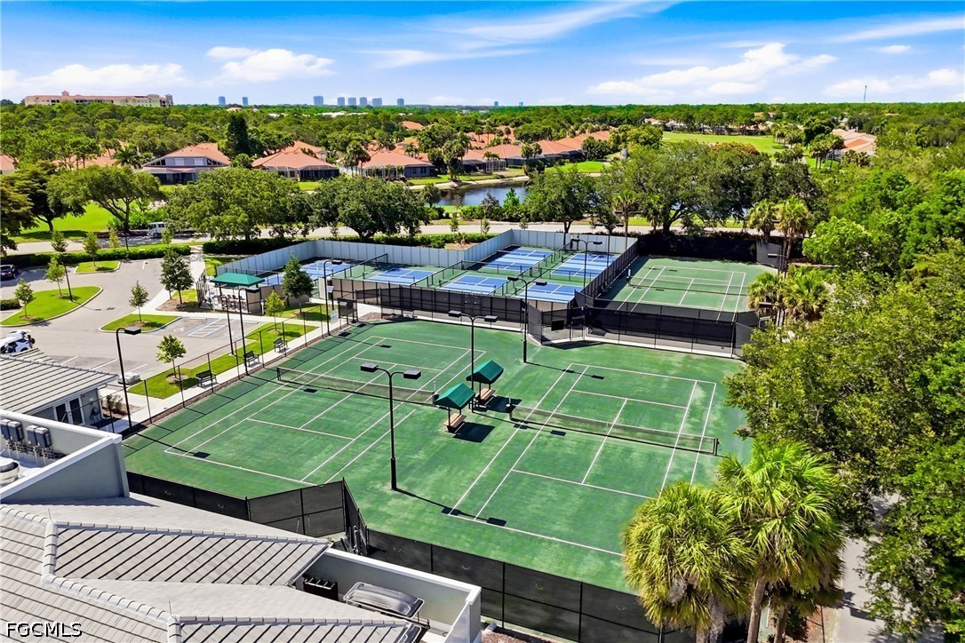 TennisCourt