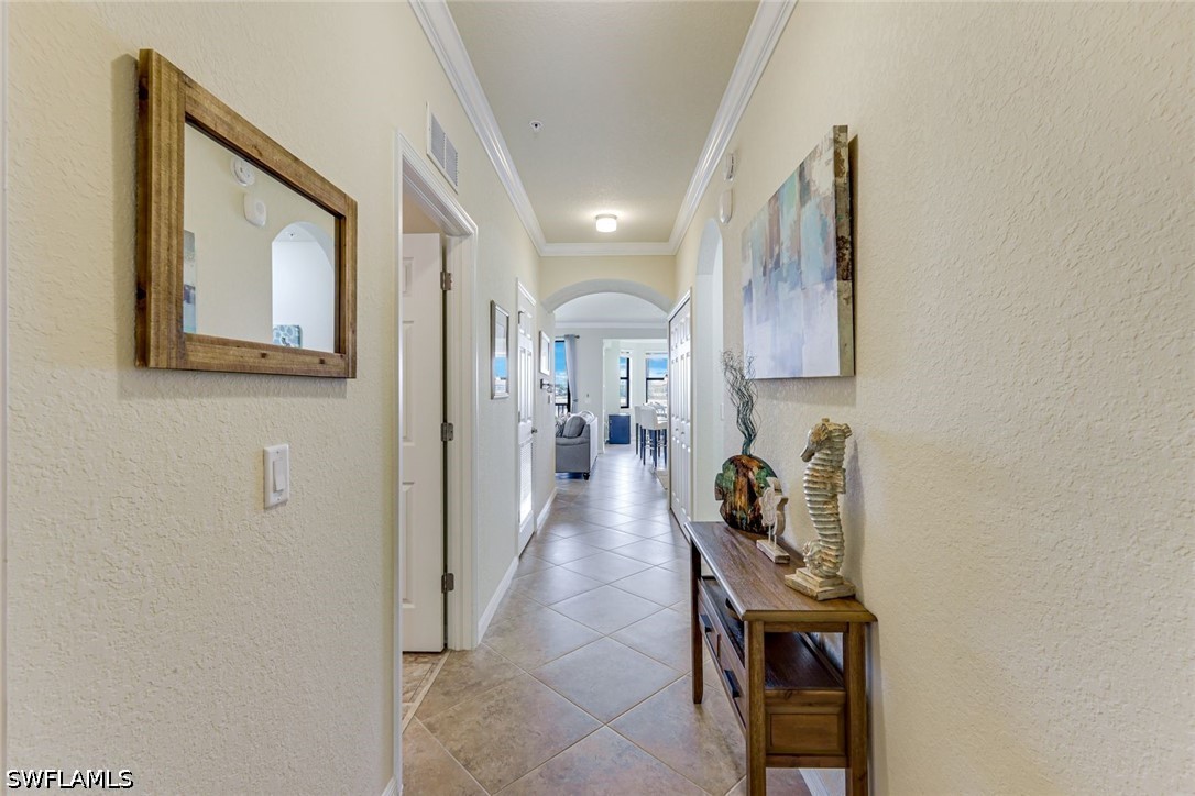 17951 Bonita National Unit 422, Bonita Springs, FL 34135
